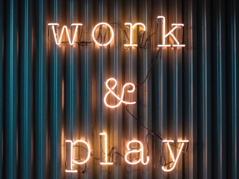 Abusare di termini inglesi al lavoro non è un po’&nbsp;ridicolo?