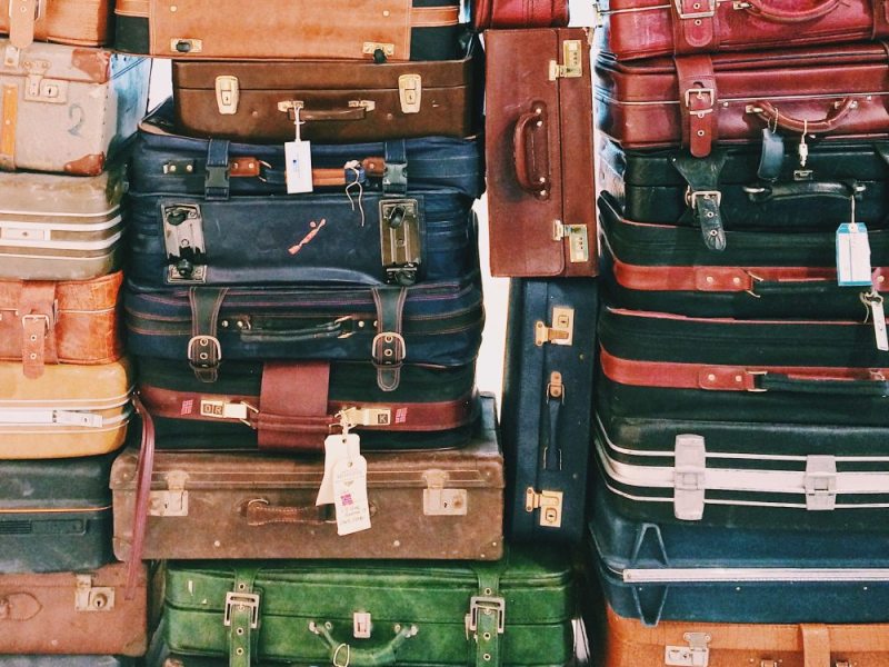 Come si scrive: valigie o&nbsp;valige?