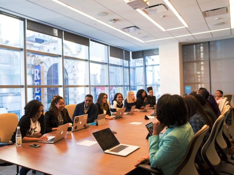 Sì, l’inclusione al lavoro passa anche dalle parole che&nbsp;usiamo